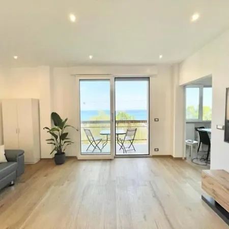 Apartamento Elegante Fronte Mare - Wifi - Ac