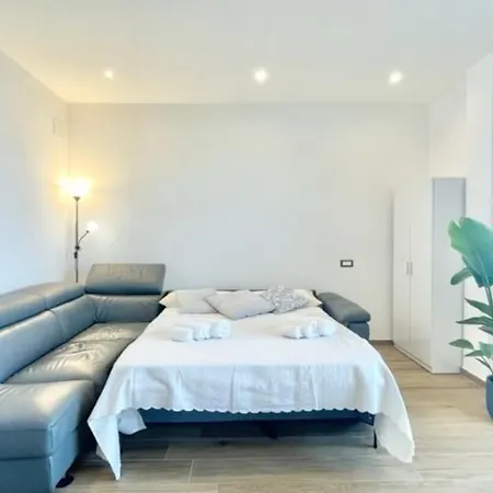Apartamento Elegante Fronte Mare - Wifi - Ac Savona
