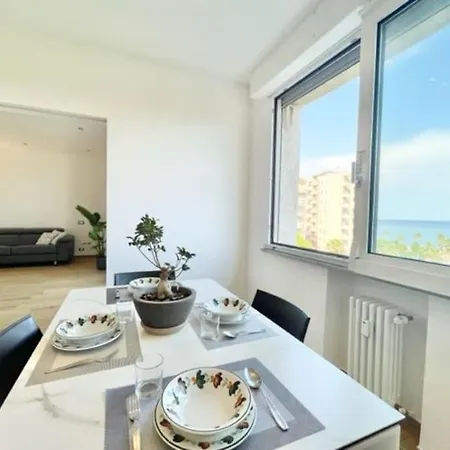 Elegante Fronte Mare - Wifi - Ac * Savona
